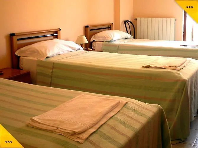 Italia Otel 2*